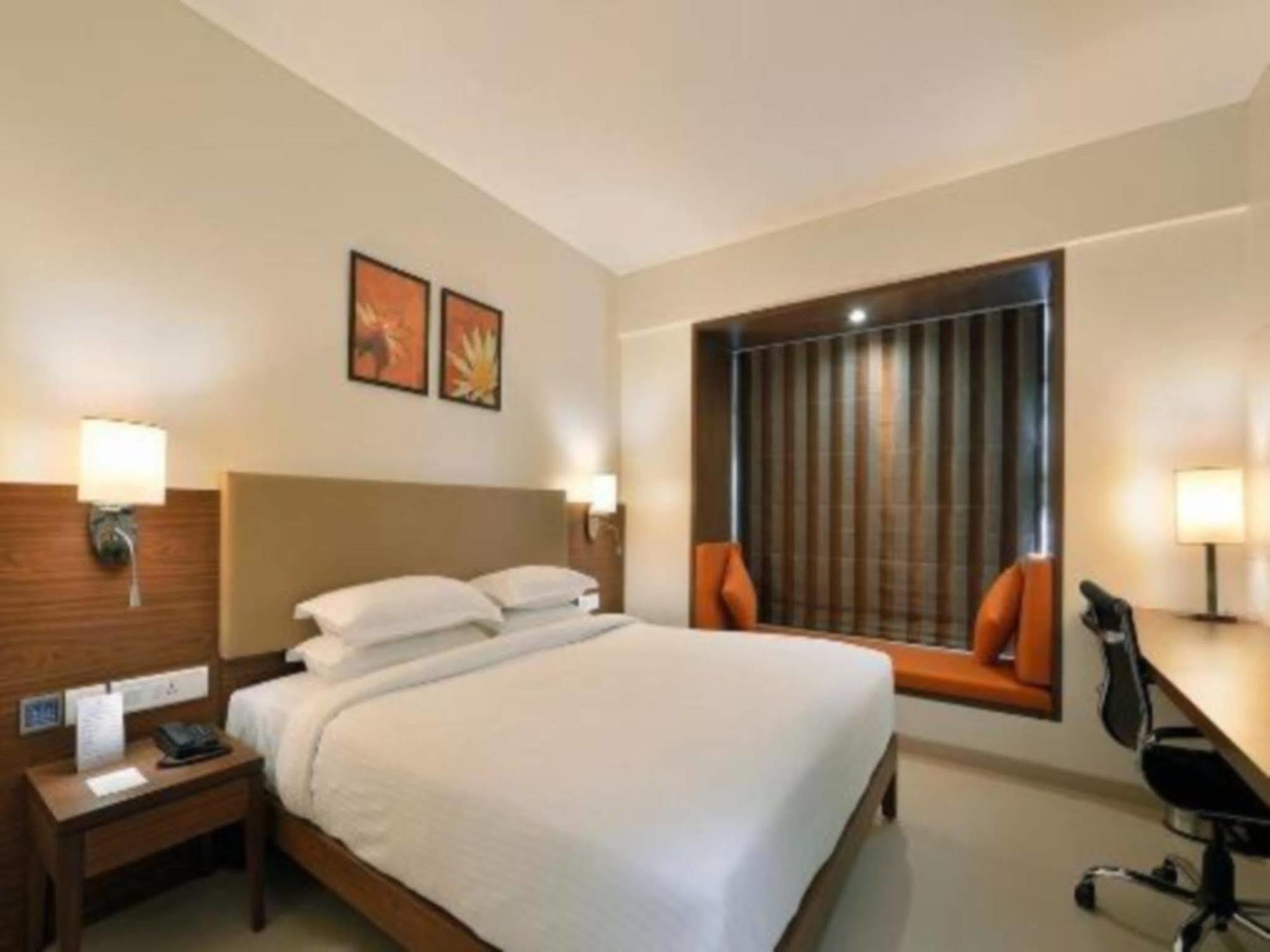 Ambarnath Krishna Palace Hotel - Ambernath מראה חיצוני תמונה