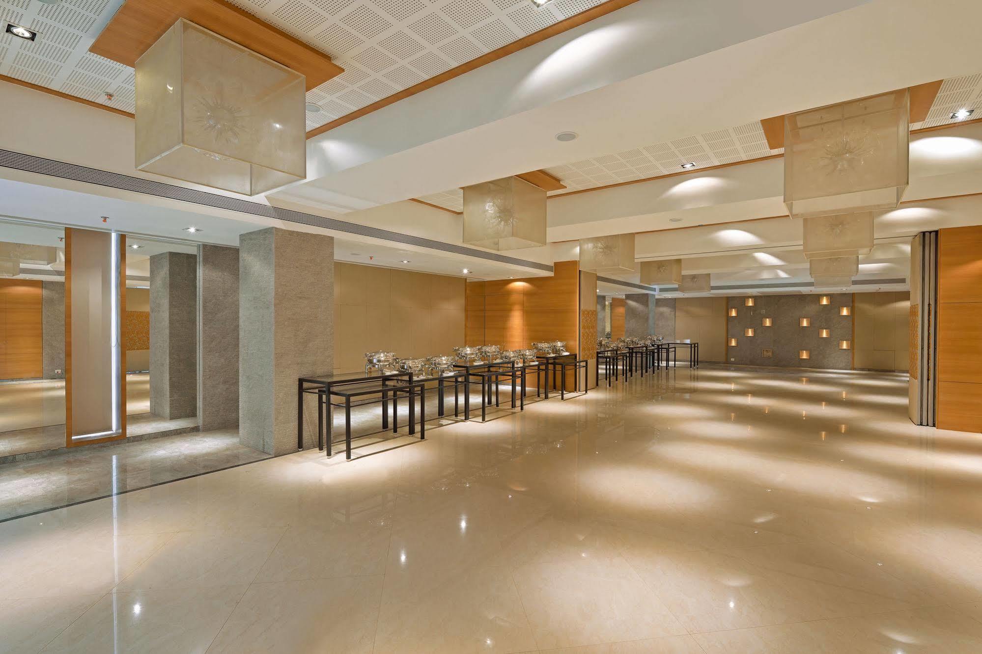 Ambarnath Krishna Palace Hotel - Ambernath מראה חיצוני תמונה